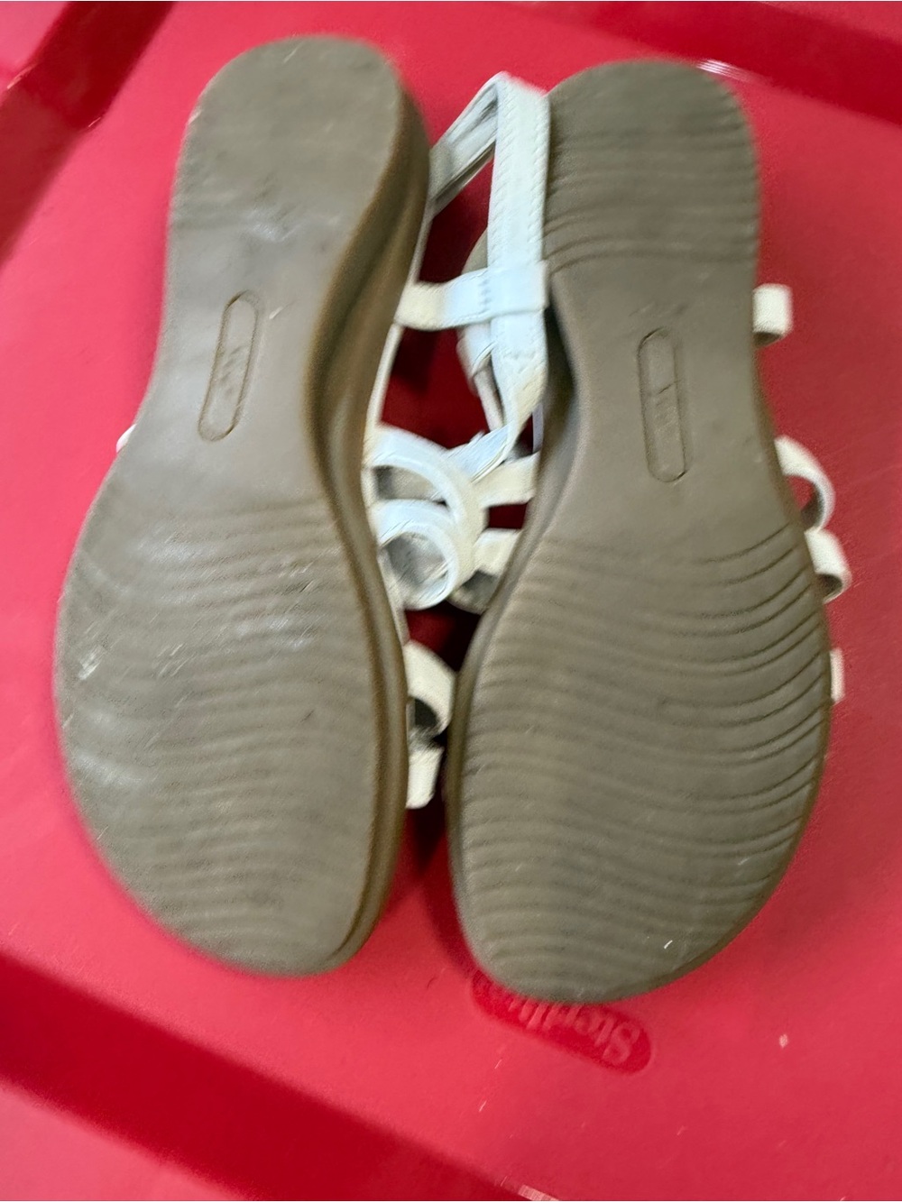 Yuu Women's White Strappy Comfort Sandals Women’s SZ 8 - Picture 12 of 12